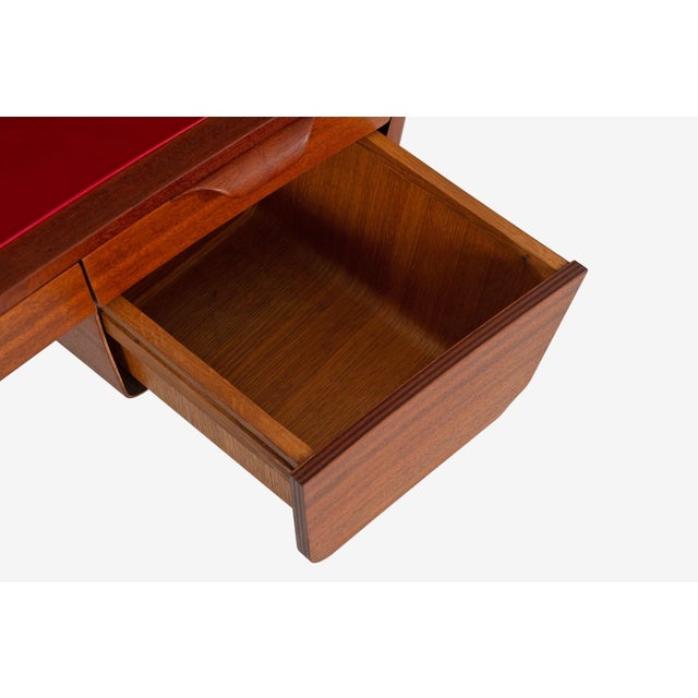 Edward Wormley for Dunbar – Rare Vanity and/or Writing Desk, Circa 1945 For Sale In Chicago - Image 6 of 16