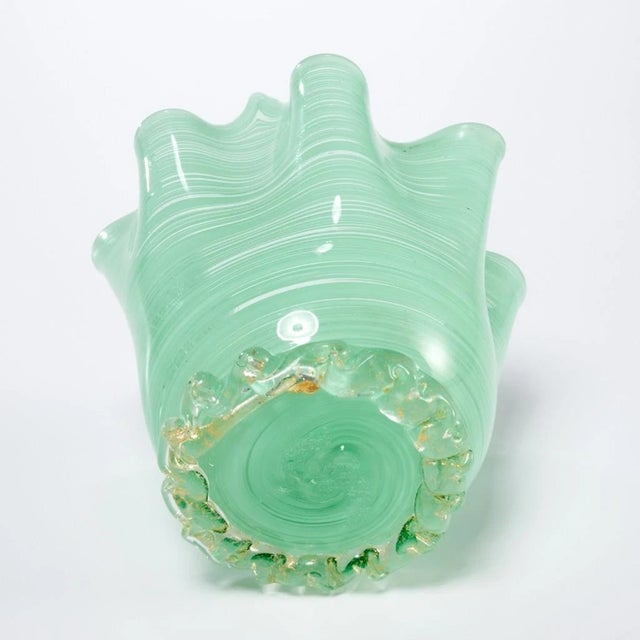 Murano Vintage Venezia Venetian Art Glass Murano Style Handkerchief Vase Green For Sale - Image 4 of 4