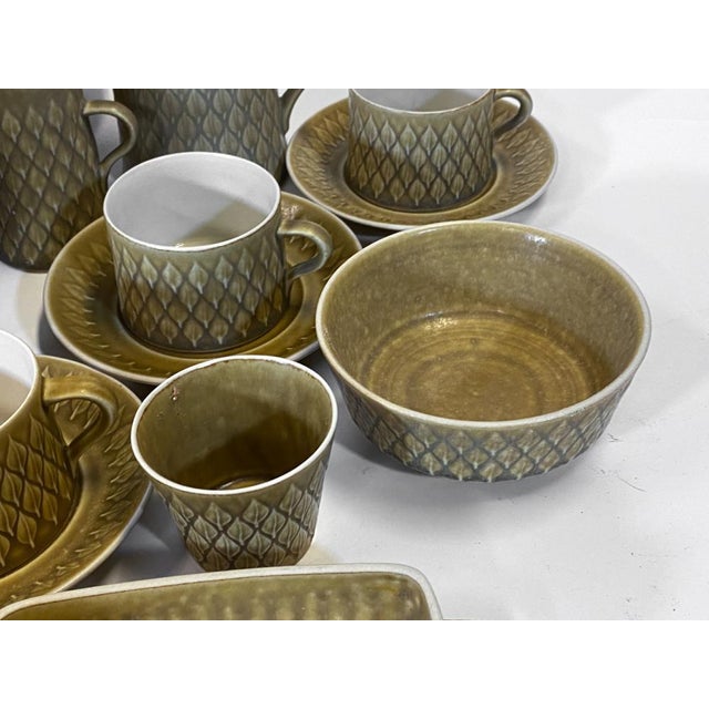 1980s Large Danish "Relief" Dinner Service Designed by Jens Quistgaard for Bing & Grondahl- Set of 91 For Sale - Image 9 of 15
