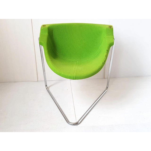 Frame (shell and chromed steel) in very good condition. Fabric worn and torn: see photos. Height 66 cm. Seat height 43.5...