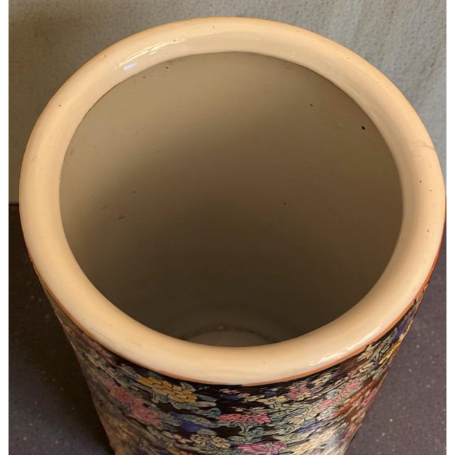 Chinese 1890's Chinese Export Floral Palette Porcelain Umbrella/Stick Stand For Sale - Image 3 of 8