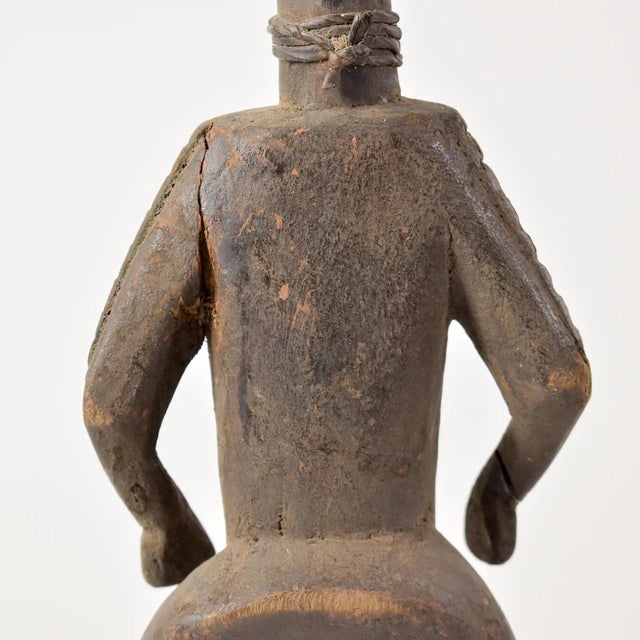 Wood Early 20th Century Chamba Male Figure on Custom Base Nigeria For Sale - Image 7 of 11