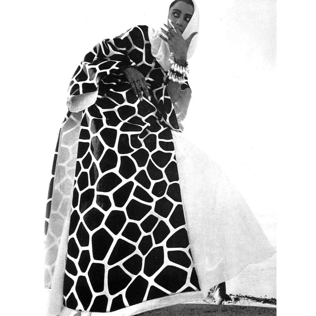 1990s "Valentino's Magic" 1998 Pelle, Marie Paule & Mauries, Patrick [Text By] For Sale - Image 5 of 12