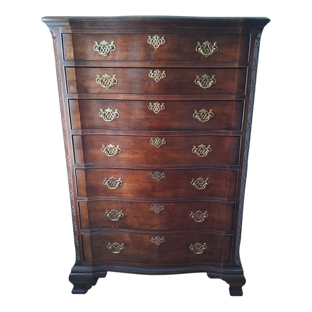 Vintage Mid-Century Chippendale Style Mahogany Serpentine Tall Chest of Seven Drawers For Sale