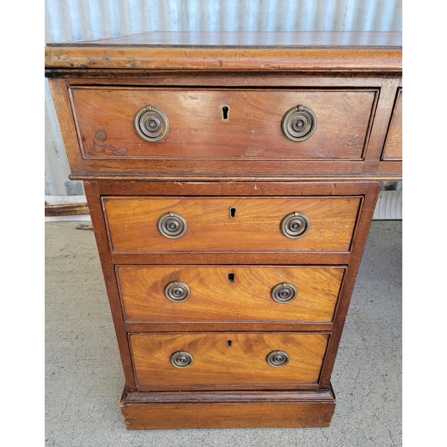 Mid 19th Century Georgian Leather Top Mahogany Desk Circa. 1840-1860 For Sale - Image 5 of 18
