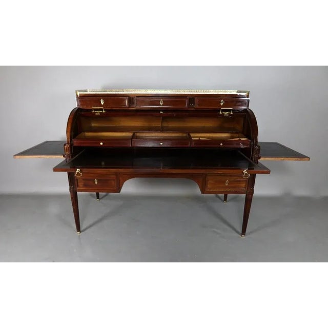 Louis XVI Cylinder Desk For Sale - Image 5 of 13