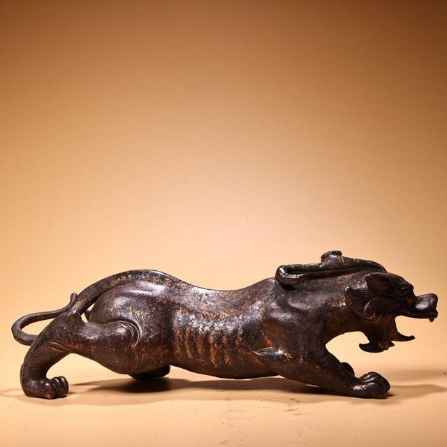 Mid 20th Century Vintage Bronze Recumbent Beast Statue - Gilt Animal Figurine For Sale - Image 5 of 10