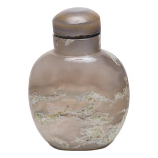 Chinese Cloudy Agate Snuff Bottle, C. 1900 For Sale