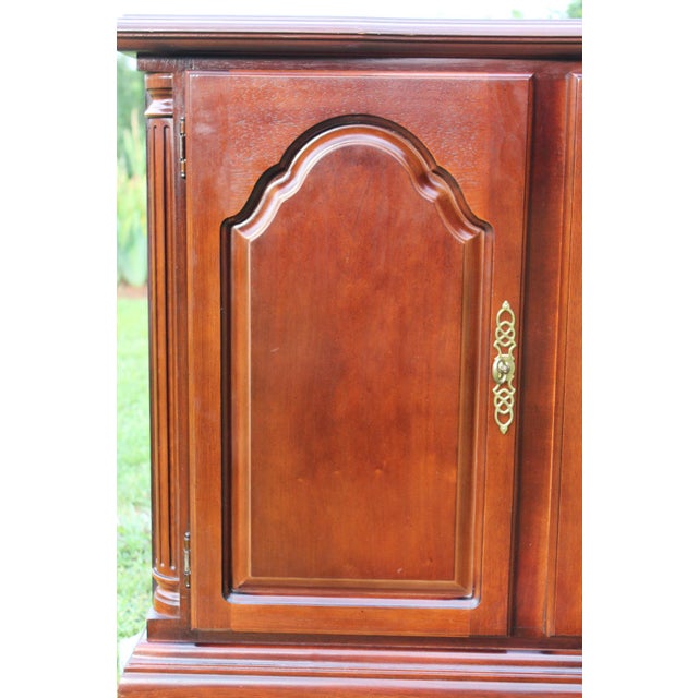 1980s Lexington Two-Door Mahogany Buffet For Sale - Image 12 of 18