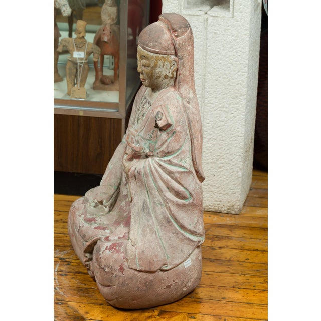 16th Century Chinese Ming Dynasty Painted and Carved Statue of Guanyin For Sale In New York - Image 6 of 13