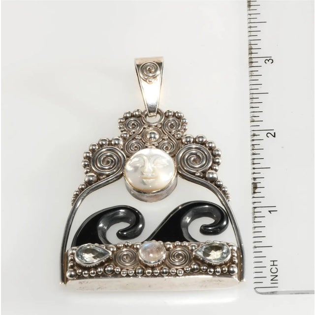 Abstract Sajen Large Sterling Silver Pendant Goddess Face Waves For Sale - Image 3 of 4