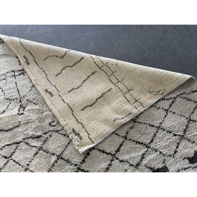 9ft X 12 Ft Moroccan/Beni Ourain–Style Area Rug For Sale - Image 12 of 12