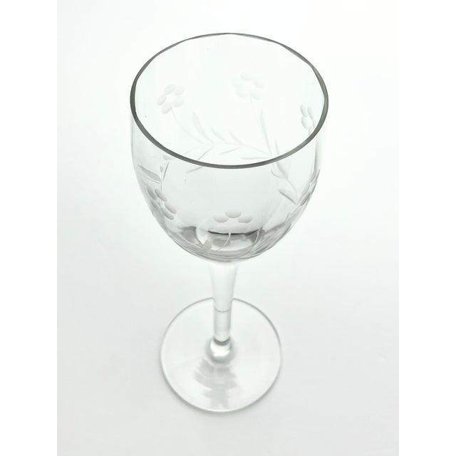 1940s Vintage Set of 4 Etched Flower Optic Wine, Water or All Purpose Glasses For Sale In Dallas - Image 6 of 6