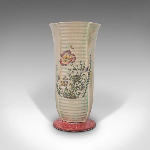 Off-white Mid-20th Century English Ceramic Lustre Flower Vase For Sale - Image 8 of 13
