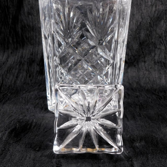 Traditional 1980s Royal Doulton Cut Crystal Decanter in Juno For Sale - Image 3 of 6
