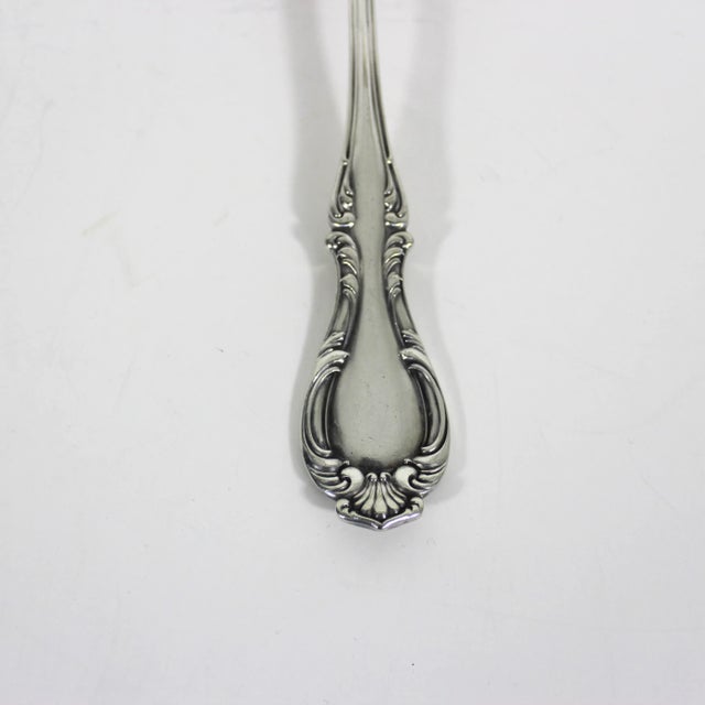 Wallace Silversmiths Large Antique 1896 R. Wallace Silver Plated Shell Casserole Spoon, Joan Serving Spoon, Hostess Server Silver Plated Plate For Sale - Image 4 of 10