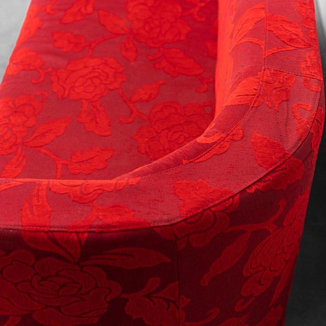 Three-Seater Sofa in Red Fabric with Floral Pattern, 1960s For Sale - Image 3 of 11