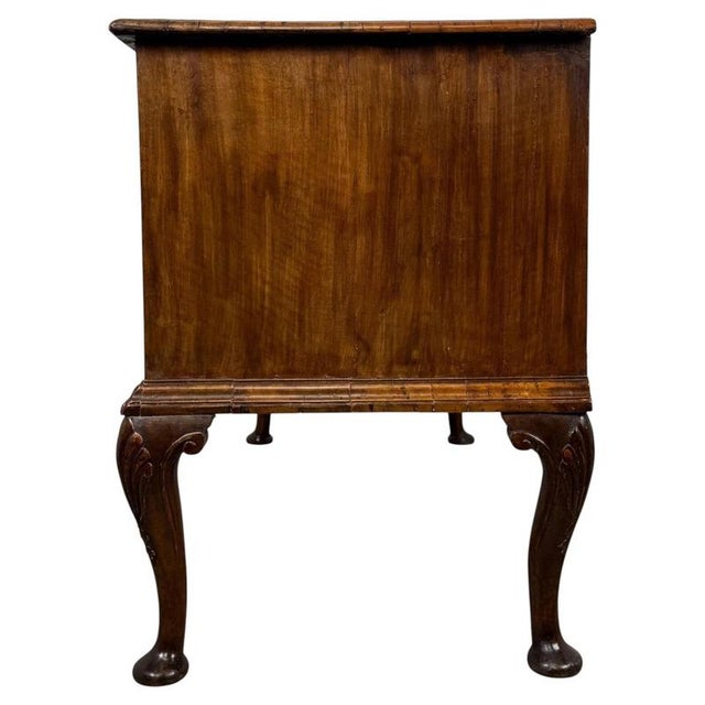 18th Century Queen Anne English Walnut Chest of Drawers For Sale - Image 10 of 12