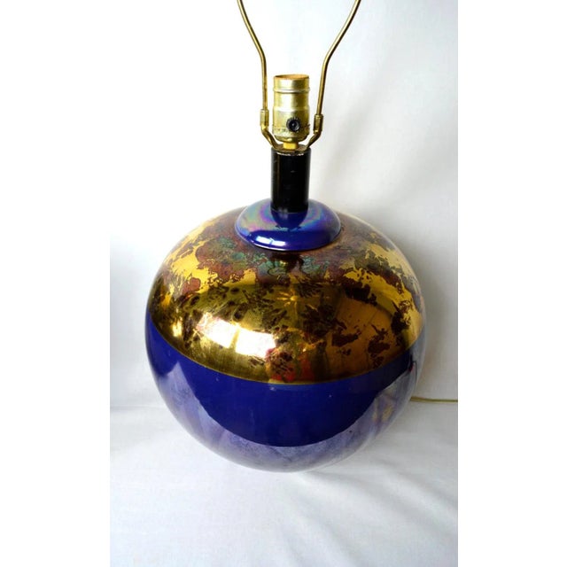 Pair Round Blue and Gold Iridescent Table Lamps | by Casual Lamps 1980 For Sale In Fayetteville, AR - Image 6 of 11