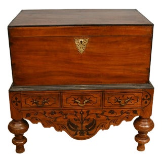 Antique Portuguese Inlaid Linen Trunk, 1800 For Sale