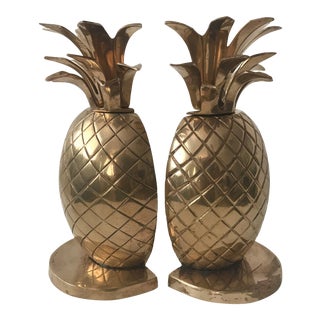 Vintage Hollywood Regency Mid Century Pair Large Brass Pineapple Bookends For Sale