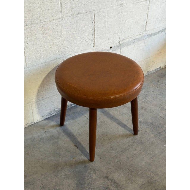 Mid-Century Modern Round Brown Leather Teak Ottoman Danish Mid-Century Modern 1960s For Sale - Image 3 of 8