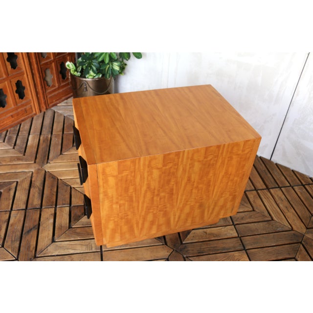 Mid-Century Pair of Nightstands by Paul Laszlo for Brown Saltman, Circa 1940 For Sale - Image 11 of 18