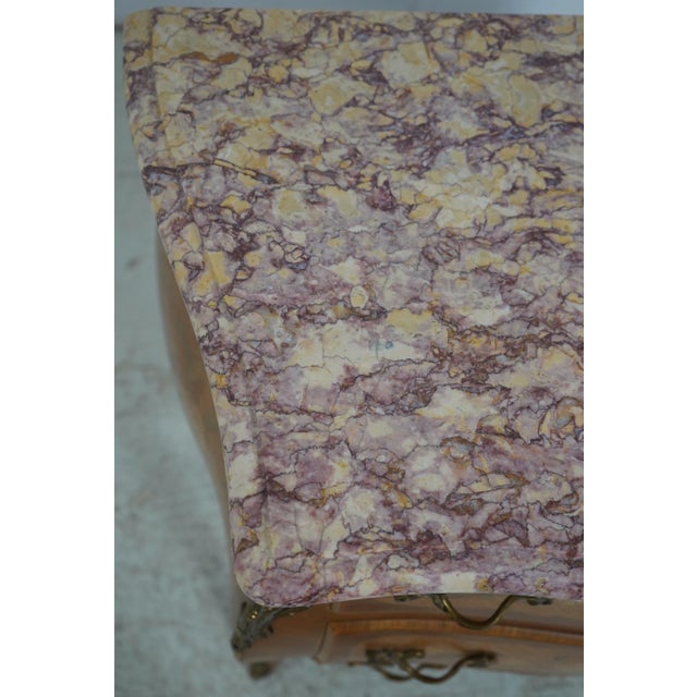 French Louis XV Marble Top Commode Accent Chest For Sale - Image 12 of 17