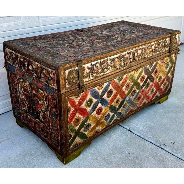 Museum-Quality 18th Century Peruvian Spanish Colonial Polychromed Leather Dowry Trunk/ Chest For Sale - Image 12 of 18
