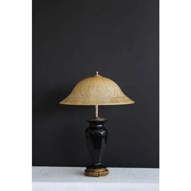 A Regency Onyx And Etched Glass Table Lamp. For Sale - Image 4 of 11