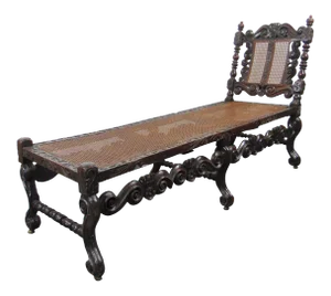 18th Century English William & Mary Carved Walnut Chaise Lounge