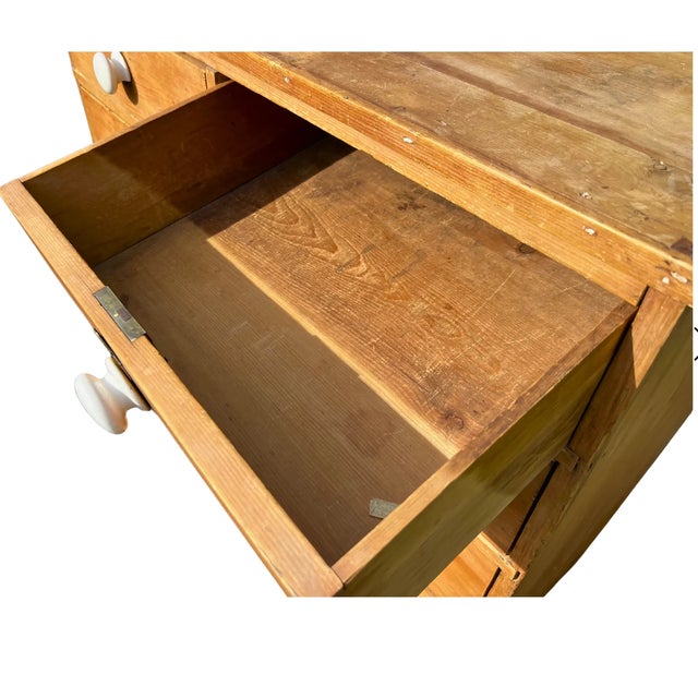 Wood American Primitive Pine Chest of Drawers With Porcelain Knobs, 19th Century For Sale - Image 7 of 10