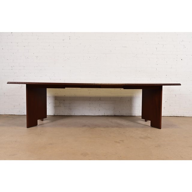 Mid-Century Modern Frank Lloyd Wright for Heritage-Henredon Taliesin Mahogany Extension Dining Table, Newly Refinished For Sale - Image 3 of 12