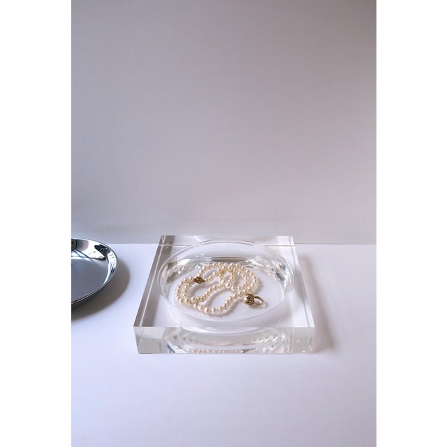 Lucite Catchall Modern Postmodern Design, Circa Late-20th Century For Sale - Image 9 of 13