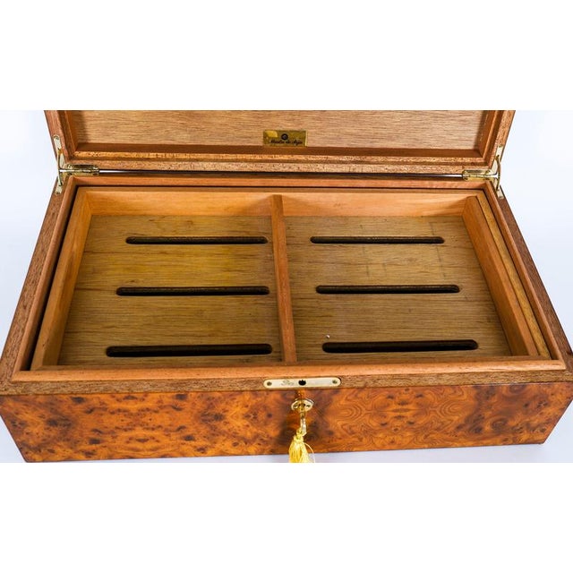 Brown Mid-Century Italian Burr Walnut Humidor from Mastro de Paja, 1970s For Sale - Image 8 of 15