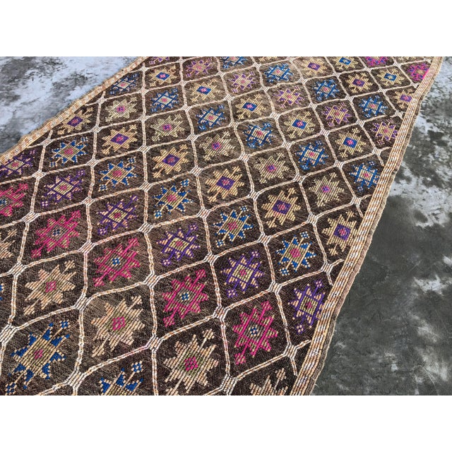 Art Deco 1960s Vintage Turkish Kilim Rug - 5′4″ × 10′6″ For Sale - Image 3 of 10