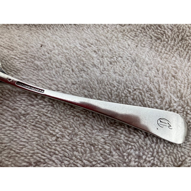 The Stieff Co. 1980s American Classical Kirk Stieff Repousse Sterling Silver Teaspoon For Sale - Image 4 of 10