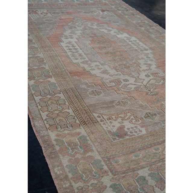 Turkish Vintage Anatolian Rug 4'7" x 8'3" For Sale In Houston - Image 6 of 6