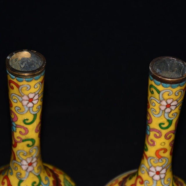 Vintage Pair of Cloisonne Enamel Vases - Yellow Floral Motif - 22.5cm For Sale In Los Angeles - Image 6 of 9