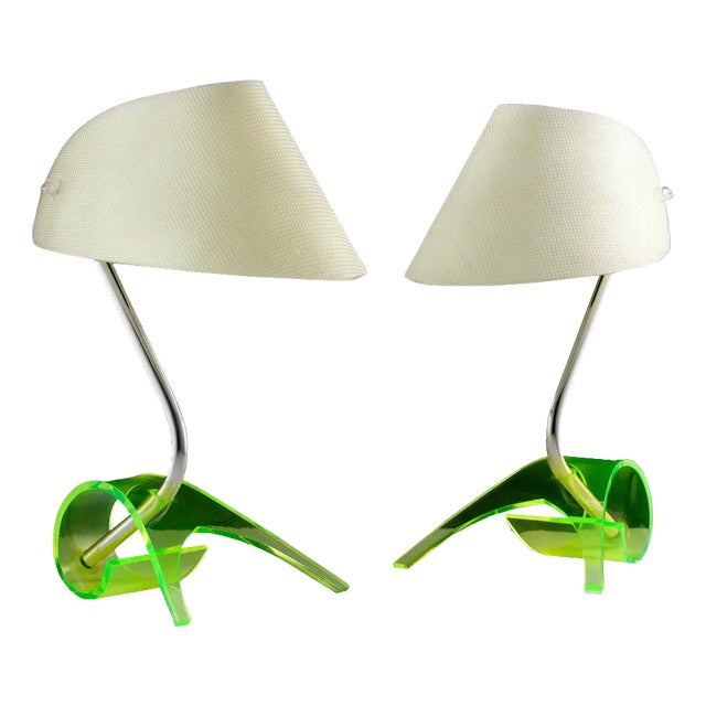 Vintage Green Acrylic Table Lamps attributed to Apolinary Galecki, 1960s, Set of 2 For Sale