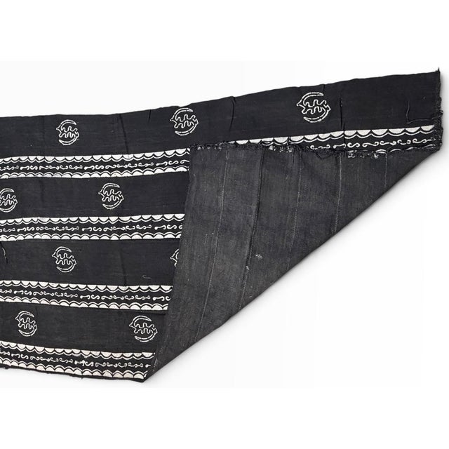 Vintage African Black and White Mud Cloth Textile Mali 66" by 41" For Sale In New York - Image 6 of 6
