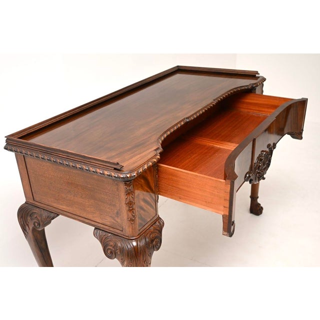 Antique Queen Anne Console Table by Hille, 1920 For Sale - Image 4 of 10