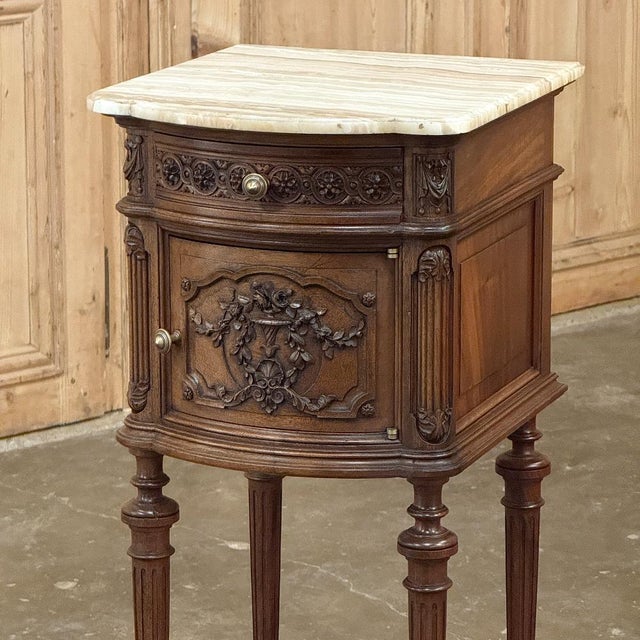 19th Century French Louis XVI Walnut Nightstand For Sale In Dallas - Image 6 of 16