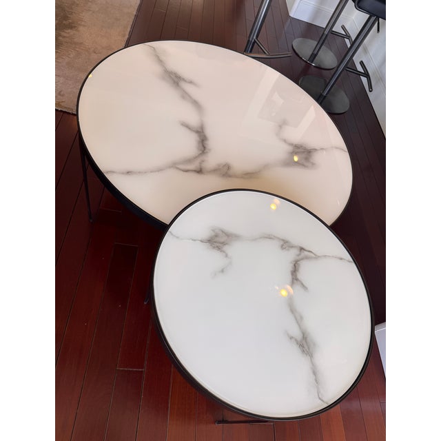 2020s Howard Elliott Modern Nesting Coffee Tables – Marble-Effect Glass (Set of 2) For Sale - Image 5 of 8