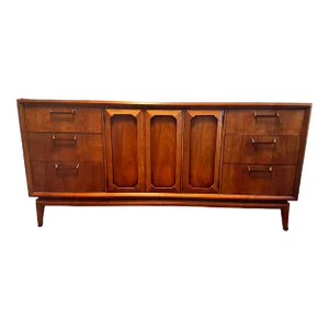 1970s Vintage Mid Century Modern Broyhill Walnut Solid 9 Drawer Dresser Cabinet