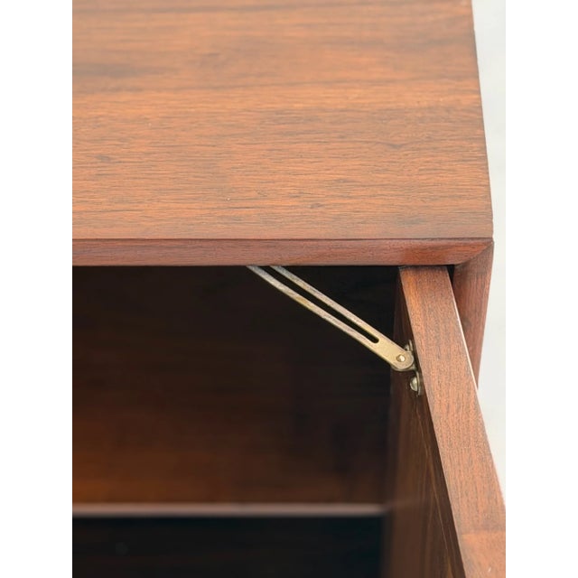 1960s 1960s Drexel Compact Credenza in Walnut For Sale - Image 5 of 9