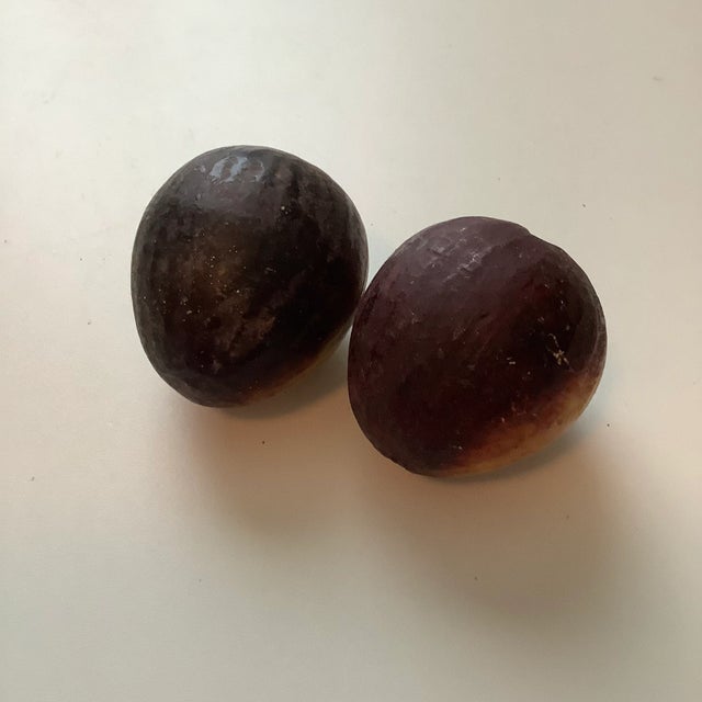 Early 20th Century Italian Alabaster Stone Red Plums - a Pair For Sale - Image 10 of 12