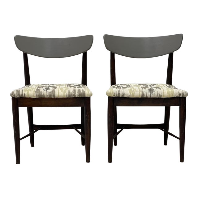 Vintage Mid Century Modern Modern Chairs- Set of 2 For Sale