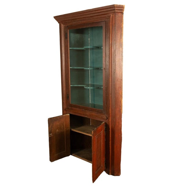Antique American Painted Pine Federal Country Corner Cabinet Pennsylvania 1820 For Sale In Portland, OR - Image 6 of 16