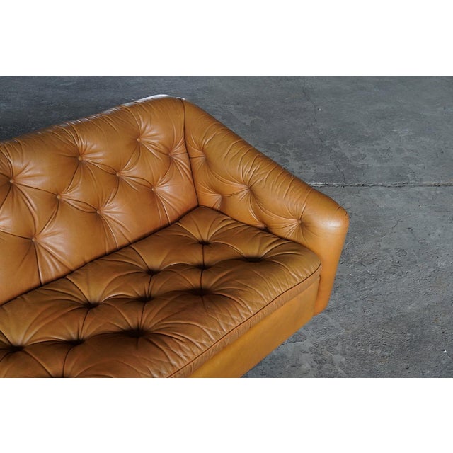 Artifort Vintage Three-Seater C610 Sofa by Geoffrey Harcourt for Artifort, Netherlands, 1970s For Sale - Image 4 of 9